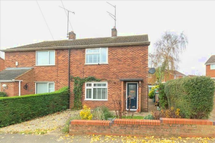 2 Bedroom Semi-Detached House To Rent In Hawthorn Close, Burton Latimer, Burton Latimer, NN15