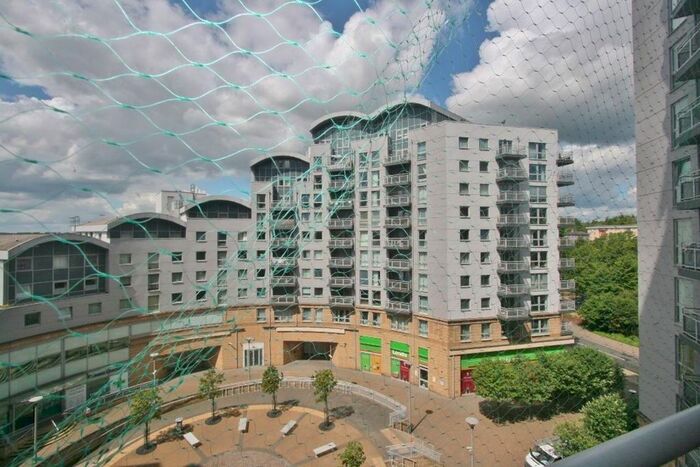 2 Bedroom Flat To Rent In Alencon Link, Basingstoke RG21