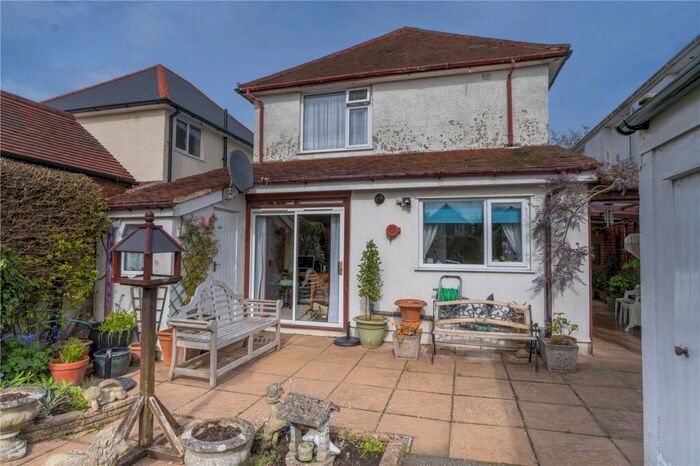 3 Bedroom Detached House For Sale In Broughton Avenue, Bournemouth, BH10