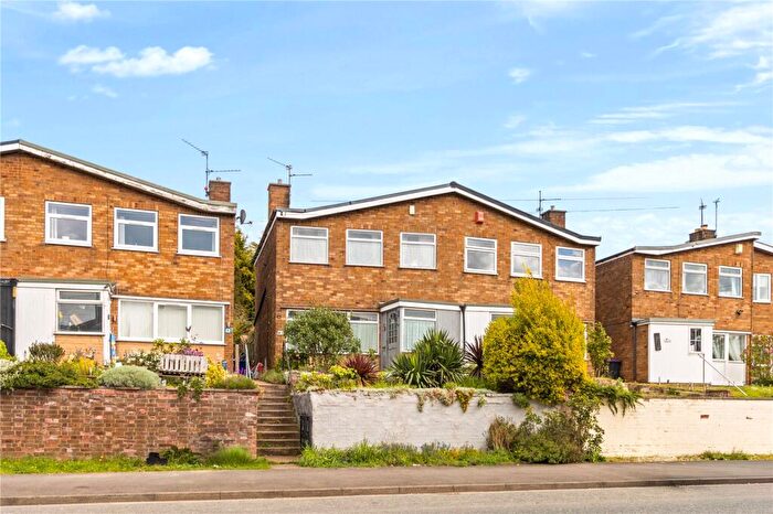 3 Bedroom Semi-Detached House For Sale In Bankside, Lea Road, Gainsborough, Lincolnshire, DN21