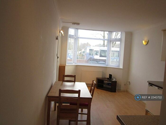1 Bedroom Flat To Rent In Southmead Road, Westbury-On-Trym, Bristol, BS10