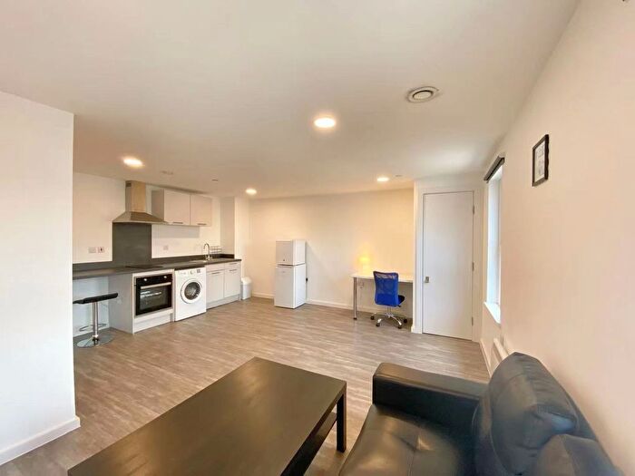 1 Bedroom Flat To Rent In Crwys Road, Cardiff, CF24