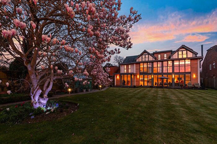 5 Bedroom Detached House For Sale In Longrood Road, Rugby, Warwickshire, CV22