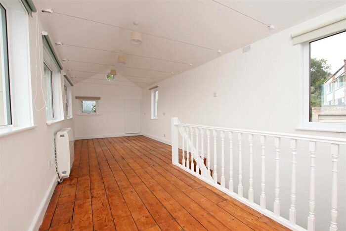 1 Bedroom House To Rent In George's Road, Bath, BA1