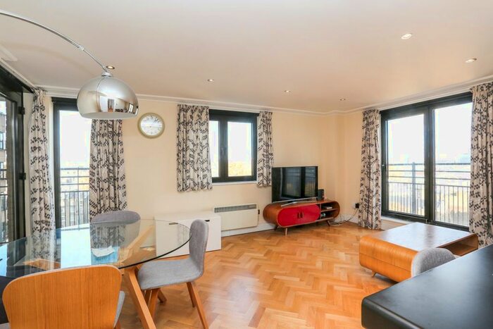 2 Bedroom Flat To Rent In Cromwell Road, London, SW7