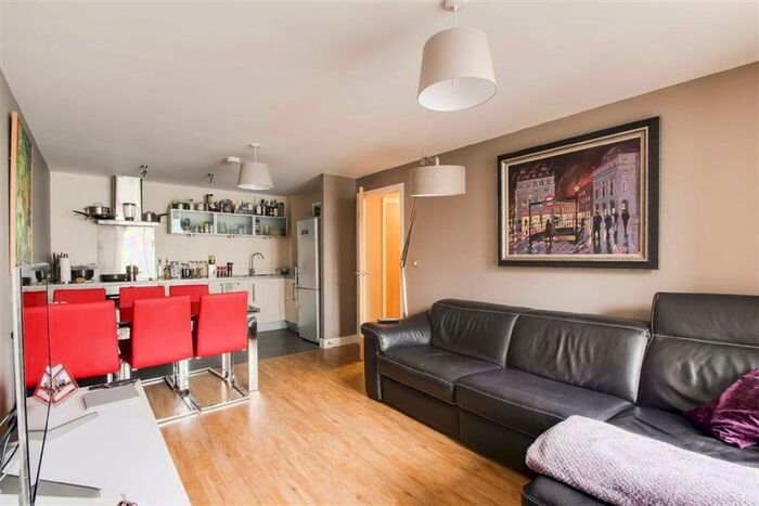 2 Bedroom Apartment To Rent In Garnet House, Central Milton Keynes, Milton Keynes, MK9