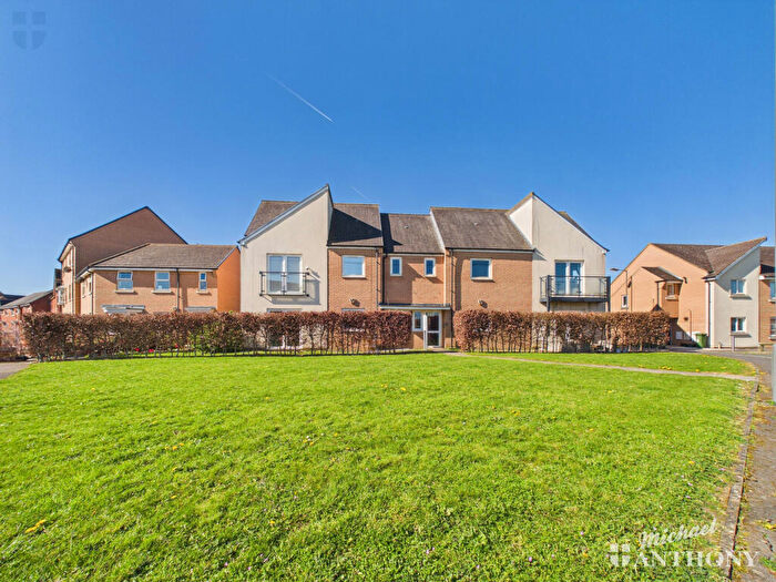 1 Bedroom Flat For Sale In Wyatt Way, Aylesbury, HP18