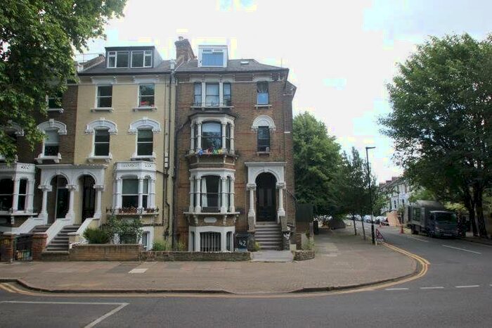 Flat To Rent In Petherton Road, Islington-Canonbury, N5