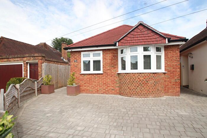 2 Bedroom Bungalow For Sale In Kynaston Road, Orpington, BR5