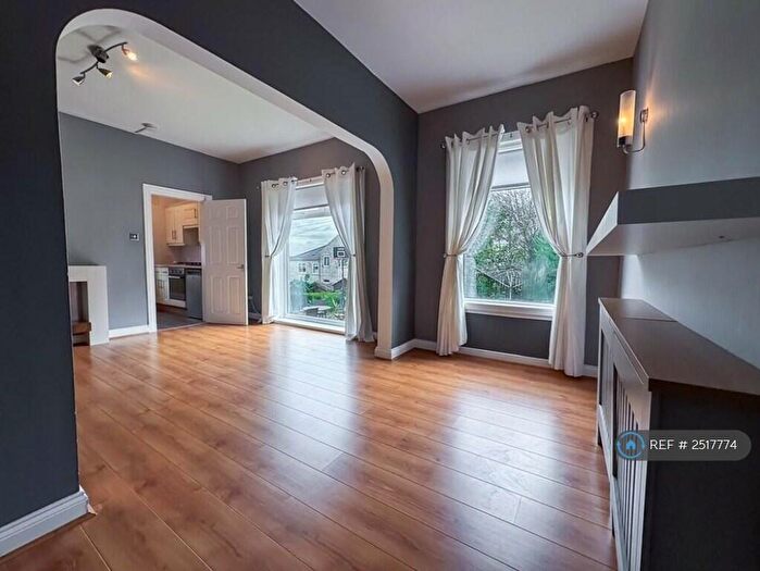 2 Bedroom Flat To Rent In Croftside Avenue, Croftfoot, G44