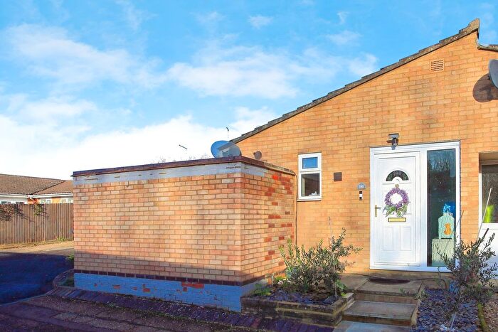 2 Bedroom Bungalow For Sale In Wingfield, Orton Goldhay, Peterborough, Cambridgeshire, PE2