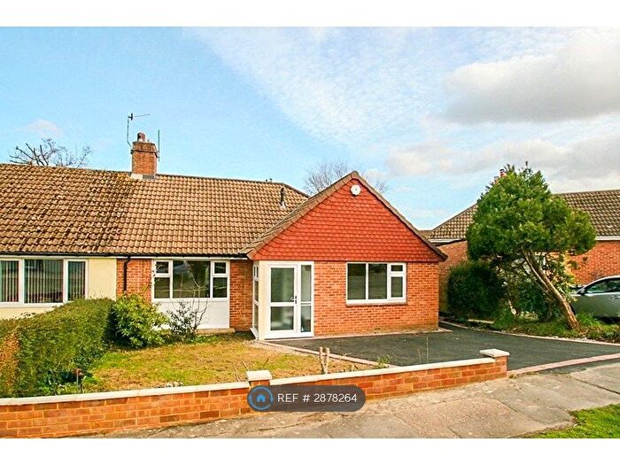 2 Bedroom Bungalow To Rent In Littlepark Avenue, Bedhampton, PO9