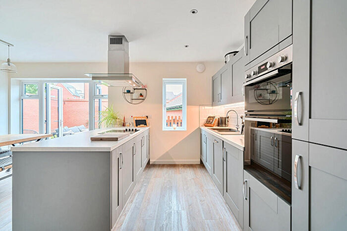 4 Bedroom Detached House For Sale In Brimlicombe Meadow, Exeter, EX1