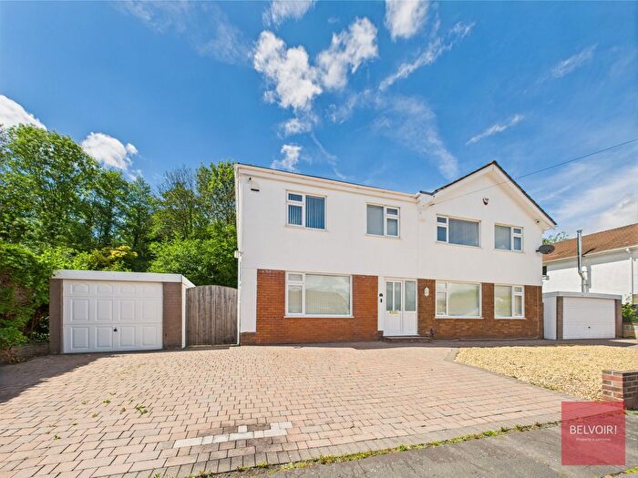 6 Bedroom Detached House To Rent In Bishwell Road, Gowerton, Swansea, SA4