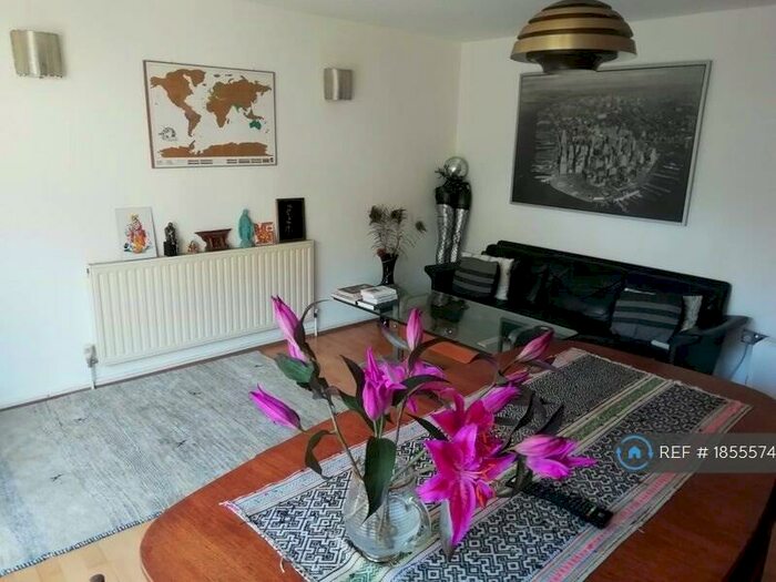 2 Bedroom Flat To Rent In Cleveland Way, London, E1