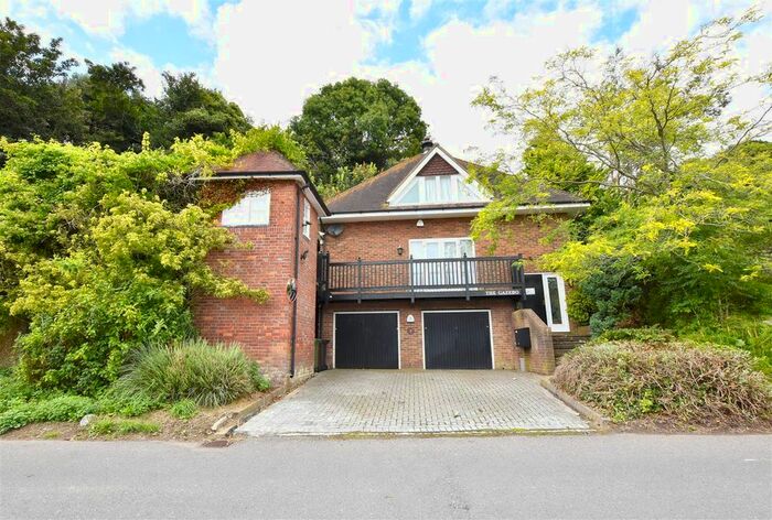 3 Bedroom Detached House For Sale In Military Road, Rye, TN31
