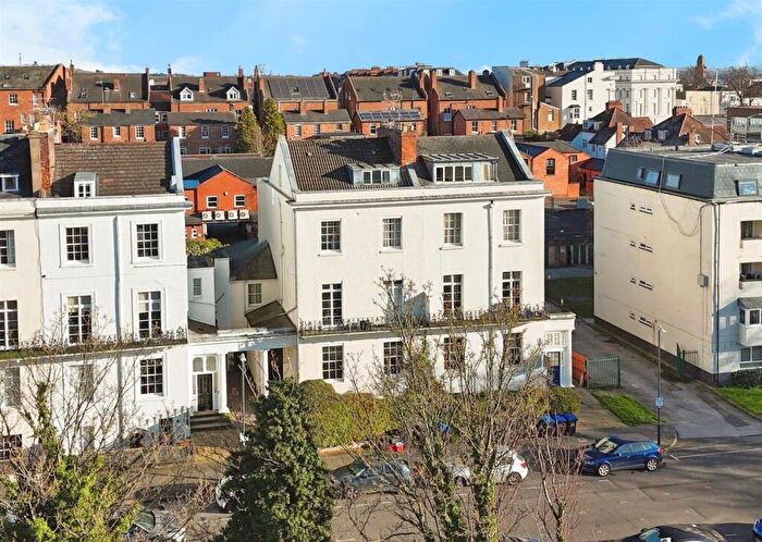 2 Bedroom Apartment For Sale In Warwick Terrace, Leamington Spa, CV32