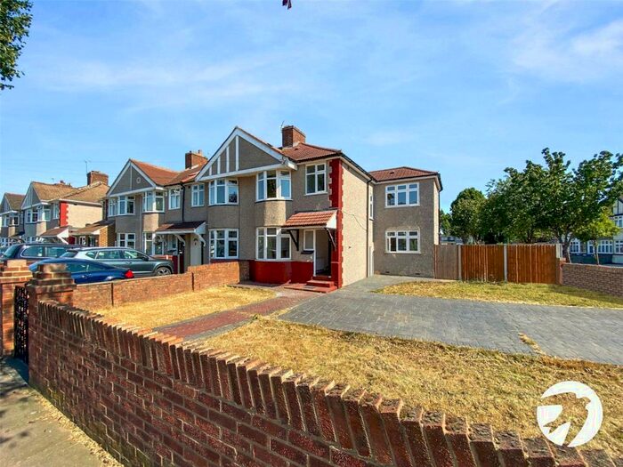 4 Bedroom Semi-Detached House To Rent In Beverley Avenue, Sidcup, DA15
