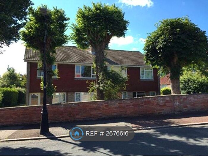 2 Bedroom Flat To Rent In Prideaux Road, Eastbourne, BN21