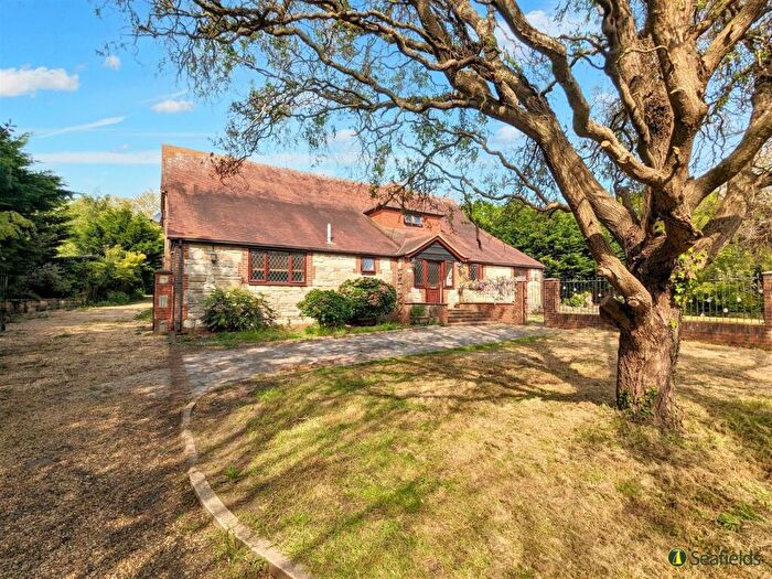 4 Bedroom Detached House For Sale In Beaper Shute, Brading Outskirts, PO36
