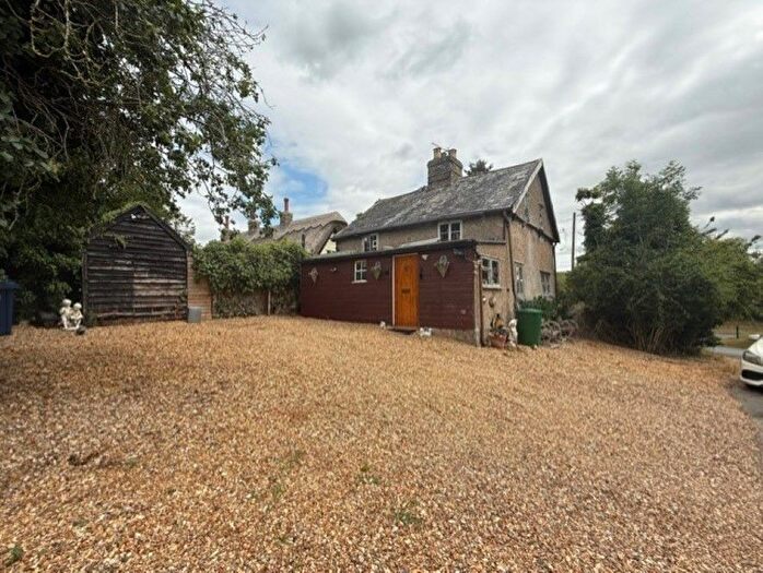 3 Bedroom Detached House For Sale In Ermine Street, Caxton, Cambridge, Cambridgeshire, CB23