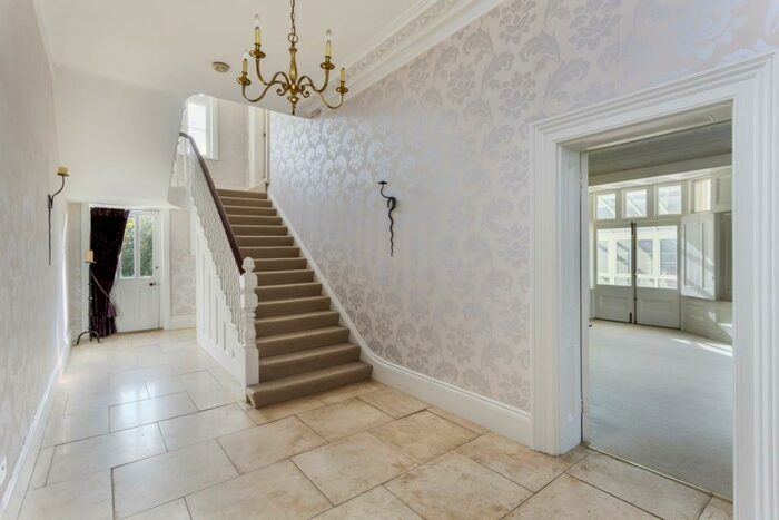 4 Bedroom House To Rent In Reigate Hill Reigate, RH2