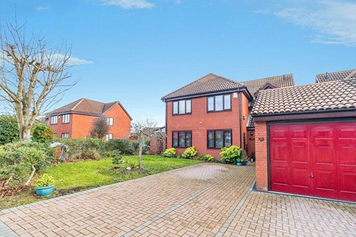 4 Bedroom Detached House For Sale In Stamford Avenue, Springfield, Milton Keynes, Buckinghamshire, MK6