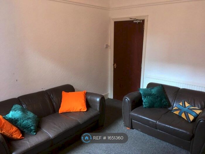 5 Bedroom Terraced House To Rent In Crookes Road, Sheffield, S10