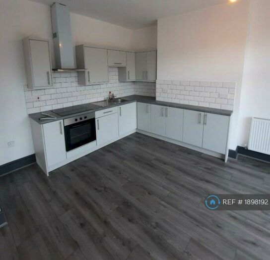 3 Bedroom Flat To Rent In Grange Road West, Birkenhead, CH41