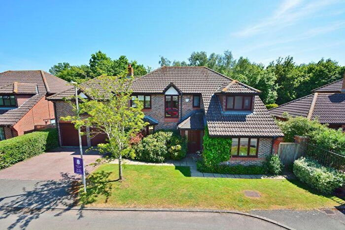 5 Bedroom Detached House For Sale In Maple Road, Thame, OX9