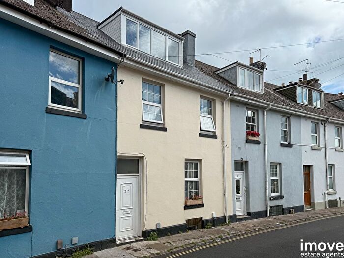 3 Bedroom Flat To Rent In Melville Street, Torquay, TQ2