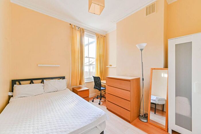 4 Bedroom Terraced House To Rent In Etta Street, Deptford, London, SE8
