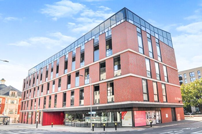 1 Bedroom Apartment To Rent In Burgess Springs, Chelmsford, CM1