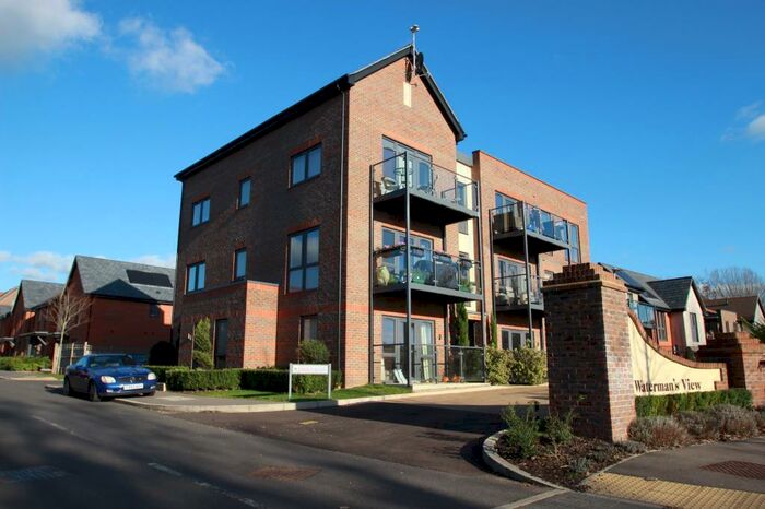 2 Bedroom Apartment To Rent In Oak Drive, Arborfield Green, RG2