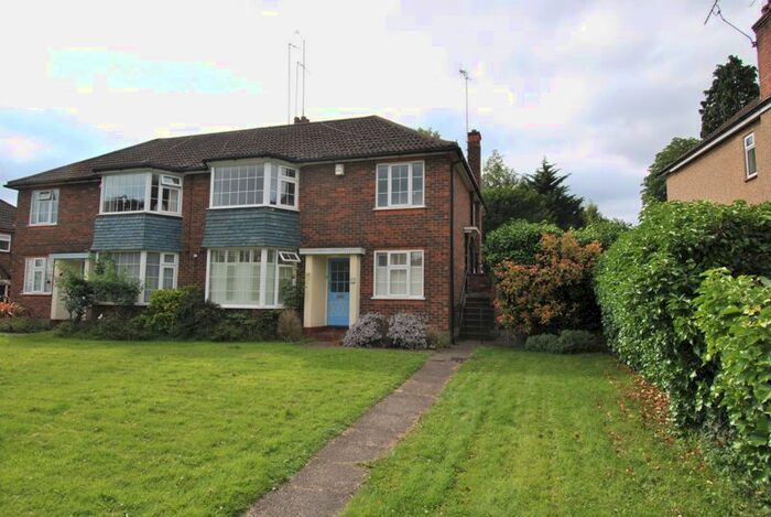2 Bedroom Flat To Rent In Station Road, New Barnet, Barnet, EN5