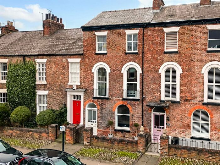 4 Bedroom Town House For Sale In Coniscliffe Road, Darlington, DL3