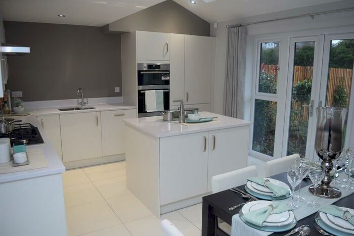 4 Bedroom House To Rent In Bentley Grove, Thorpe Road, Peterborough, PE3