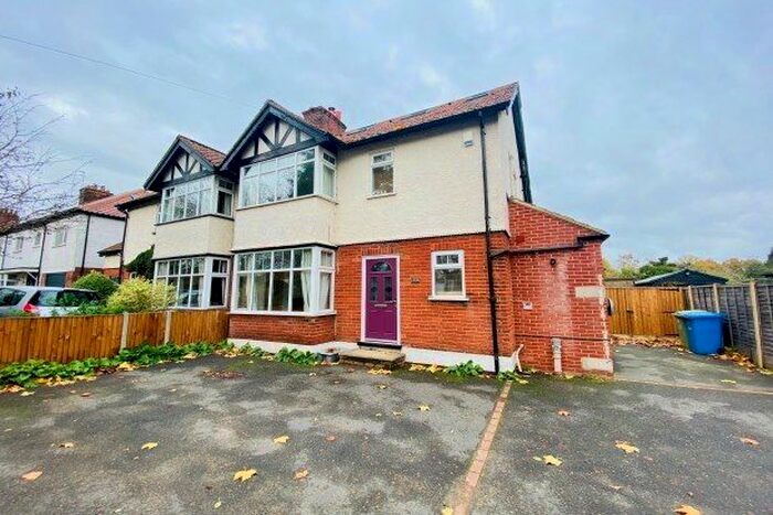 3 Bedroom Property To Rent In Earlham Road, Norwich, NR2