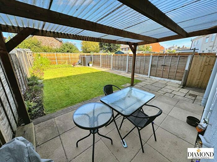 2 Bedroom Terraced House For Sale In Broad Lane, Tiverton, Devon, EX16