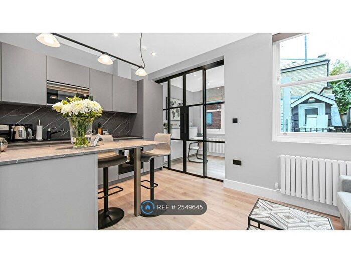 1 Bedroom Flat To Rent In Islington Park Street, London, N1