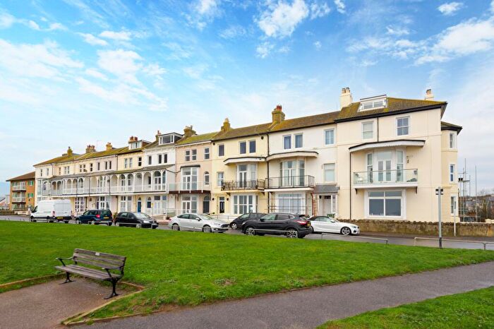 1 Bedroom Apartment For Sale In Marine Parade, Hythe, CT21