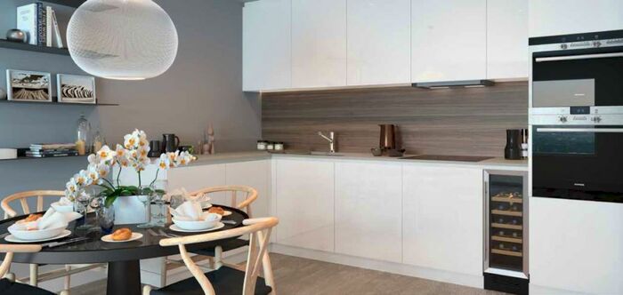 3 Bedroom Apartment To Rent In Three Bedroom Apartment In Hartwood Court, Woodberry Down, London, N4