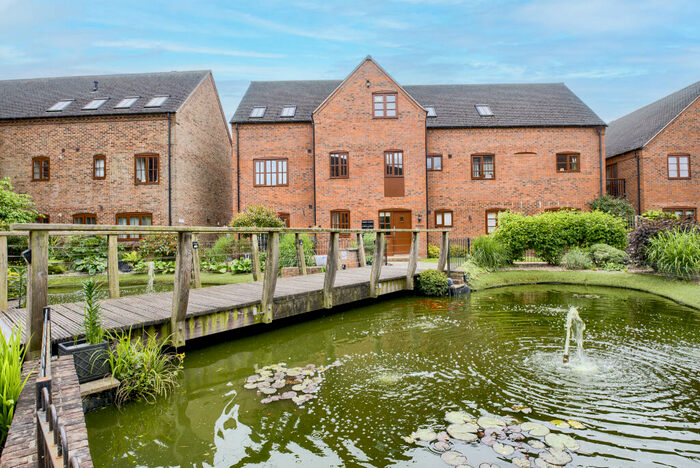 2 Bedroom Apartment To Rent In The Wheelhouse, Arden Mews, Kingsbury, B78