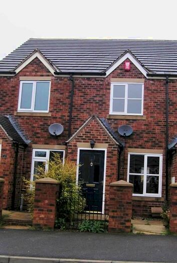 2 Bedroom Town House To Rent In Temple Road, Scunthorpe, DN17