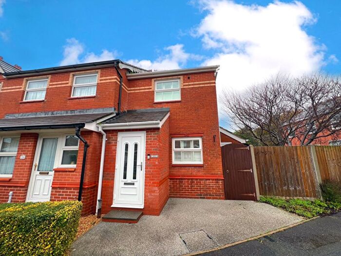 2 Bedroom End Of Terrace House To Rent In Le Patourel Close, Christchurch, BH23