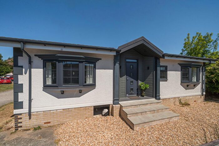 2 Bedroom Park Home For Sale In Beechfield Park, Hook Lane, Aldingbourne, Chichester, PO20