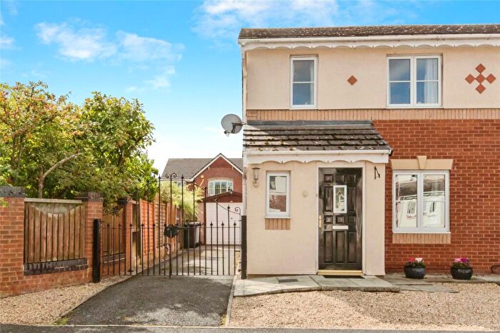 3 Bedroom Semi-Detached House For Sale In Thornfields, Crewe, Cheshire, CW1