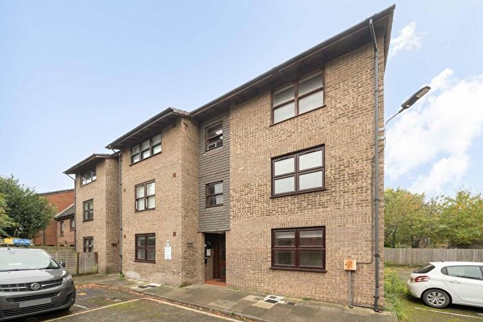 Studio For Sale In Spencer Mews, West Kensington, W6