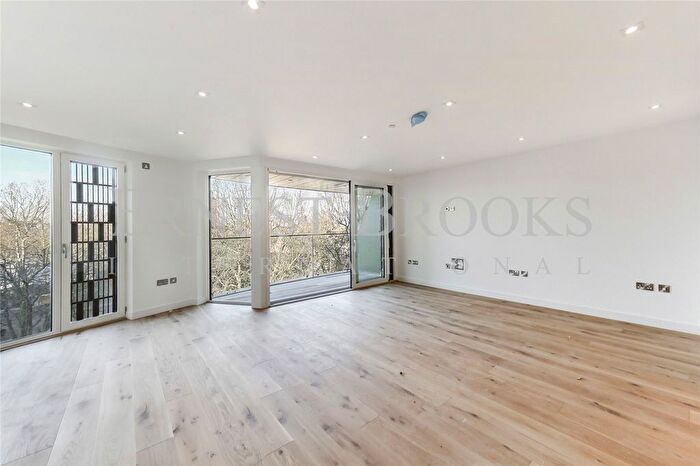 1 Bedroom Flat To Rent In Palace View, Lambeth High Street, Vauxhall, SE1
