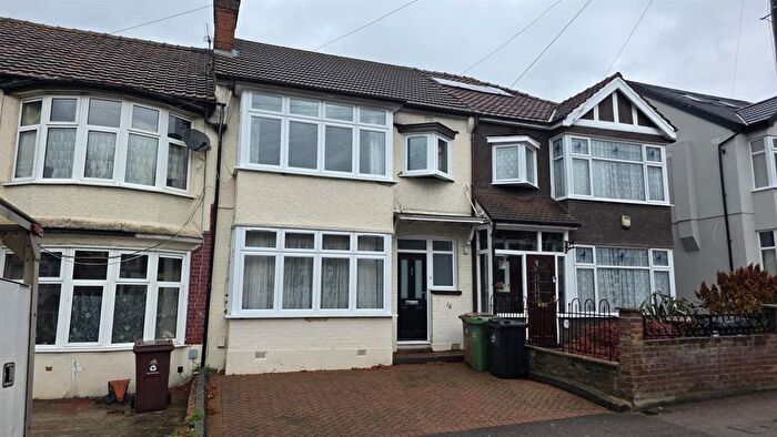 3 Bedroom Terraced House To Rent In Albert Avenue, Chingford, E4